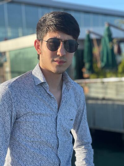  ,   Ayxan, 22 ,   