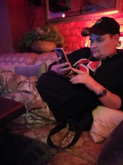  ,   Anton, 42 ,   ,   , c 
