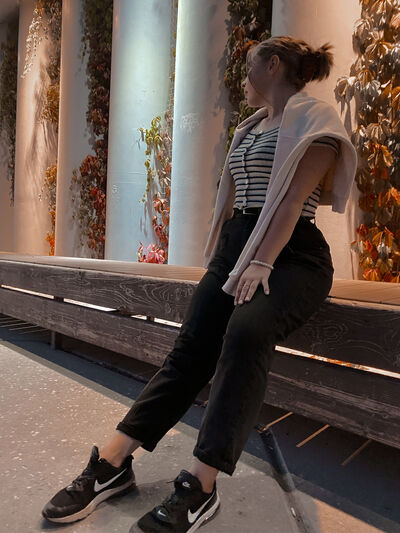  -,   Lina, 21 ,   ,   