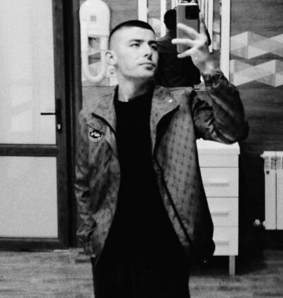  ,   Artur, 25 ,   ,   