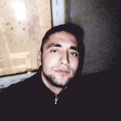  Tel Aviv-Yafo,   Vlad, 32 ,   ,   