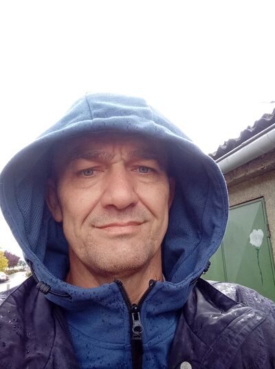  ,   Viktor, 53 ,   ,   