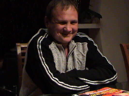  ,   Alex, 44 ,   