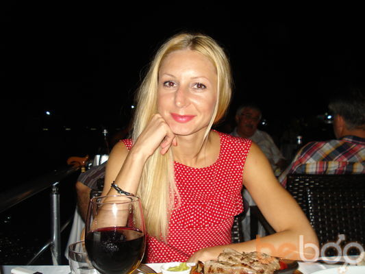  ,   Lora, 42 ,   ,   , c 