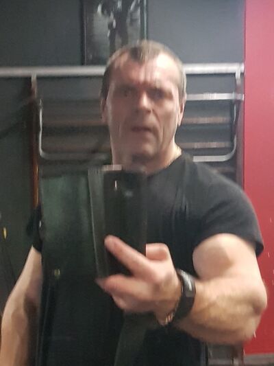  ,   Maks, 51 ,  