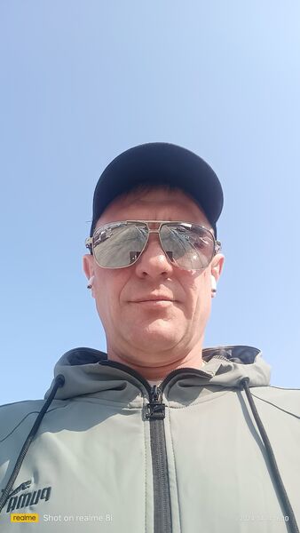  -,   Denis, 42 ,   ,   