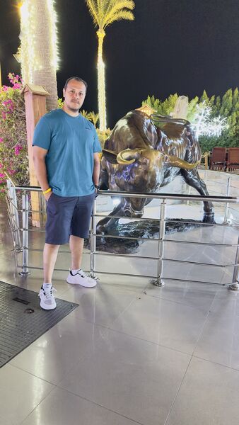  ,   Eslam, 40 ,     , c 