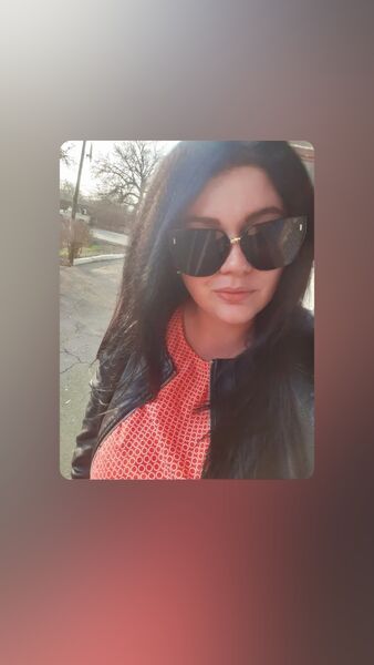  ,   Yana, 32 ,   ,   