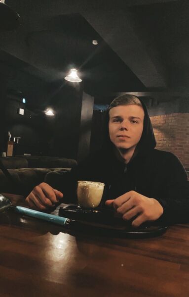  ,   Anton, 25 ,   ,   