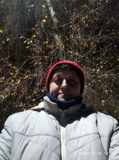  ,   Maria, 43 ,   c 