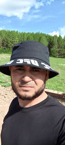 ,   Bohodir, 32 ,   ,   , c , 