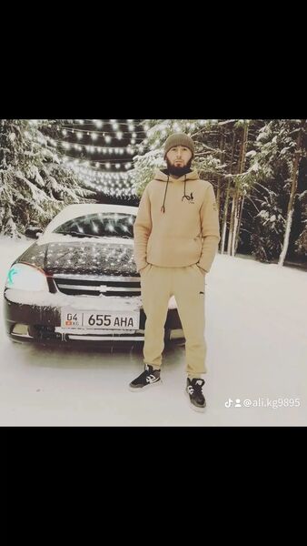  ,   Ali, 26 ,   ,   