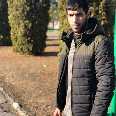  ,   Omar, 28 ,   