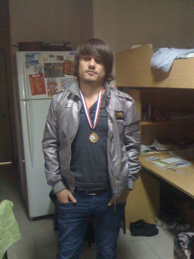  ,   Ahmed, 32 ,   ,   , c 