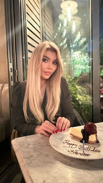  ,   Karina, 37 ,   ,   , c , 