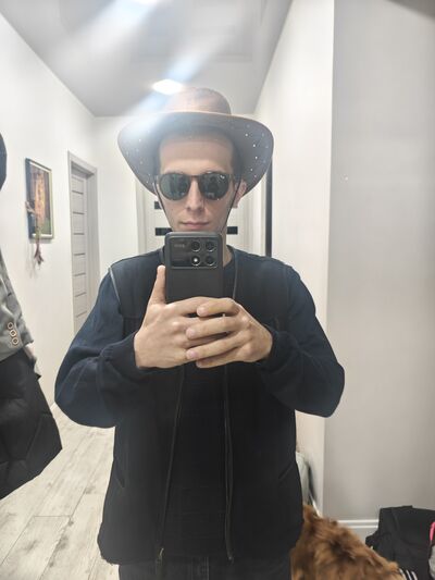  ,   Aleksandre, 25 ,   ,   