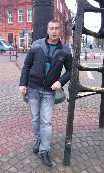  ,   Andrei, 40 ,  