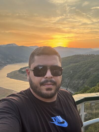  ,   Deniz, 32 ,   ,   