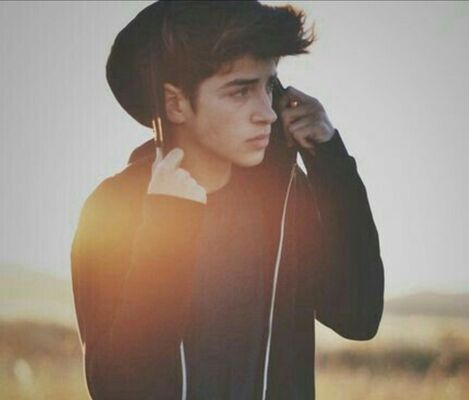  ,   Maxim, 23 ,   ,   