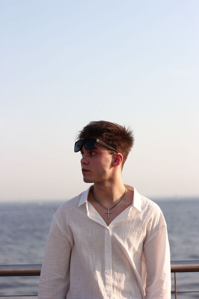  -,   , 21 ,   