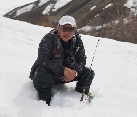  ,   Aleks, 49 ,     