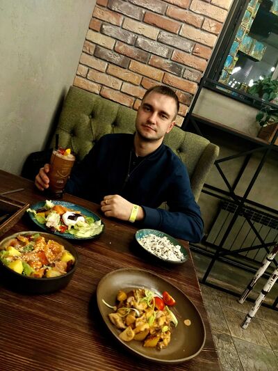  ,   Artem, 31 ,   ,   
