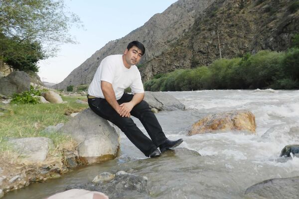  ,   Ali, 44 ,   ,   