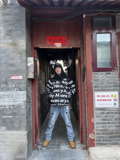  ,   Wang, 28 ,   ,   
