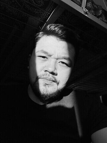  ,   Nosirjon, 24 ,  