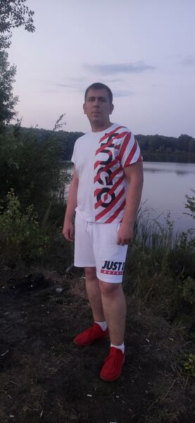  ,   Ilya, 32 ,     , c 