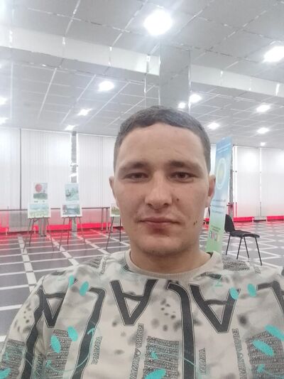  ,   Anton, 32 ,   c , 
