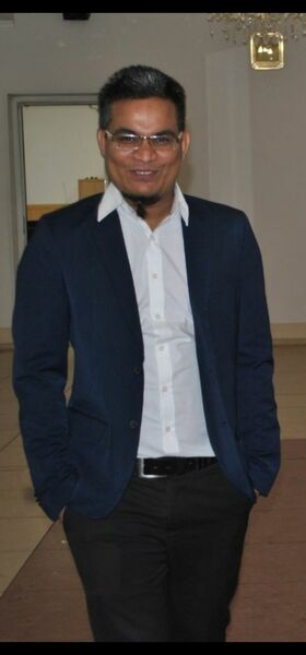  ,   Raj, 40 ,   ,   