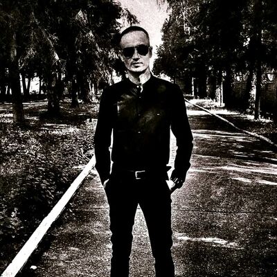  ,   Viktor, 34 ,   ,   