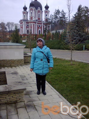  ,   Viktoria, 59 ,  