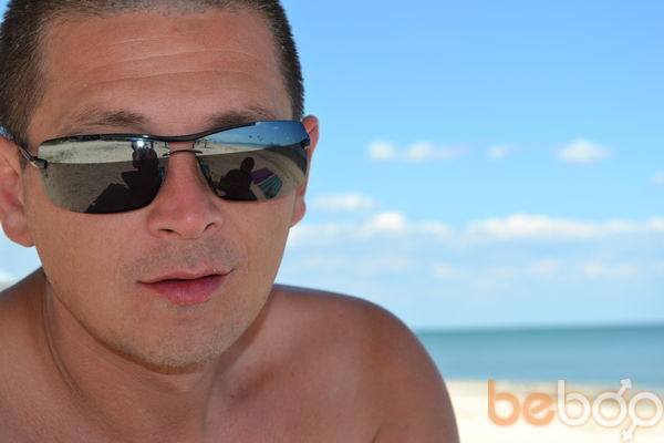   ,   Roman, 48 ,  