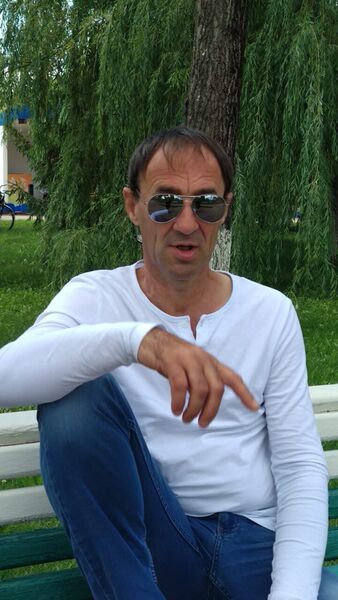  ,   Ruslan, 52 ,   ,   , c 