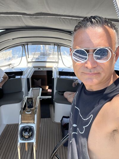  ,   Yusuf, 44 ,   ,   , c 
