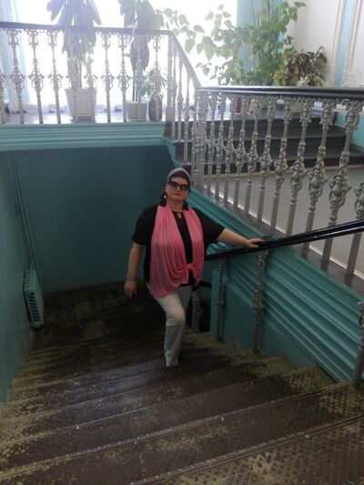  ,   Nelli, 57 ,  