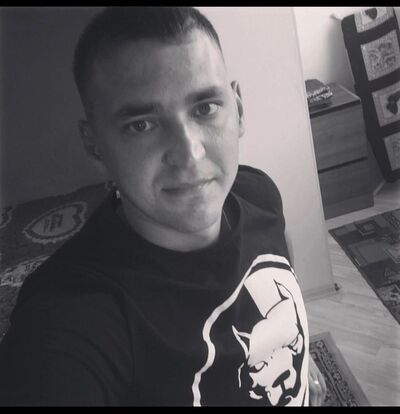  ,   Andrew, 32 ,   ,   