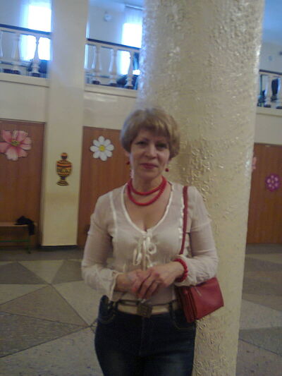  ,   Elena, 64 ,   ,   , c 