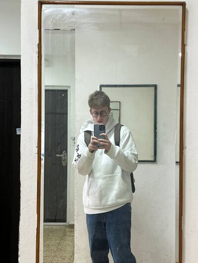  Tel Aviv-Yafo,   Daniel, 22 ,   ,   