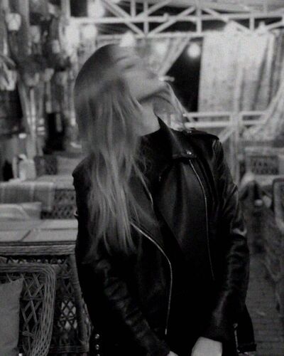  --,   , 21 ,     , c 