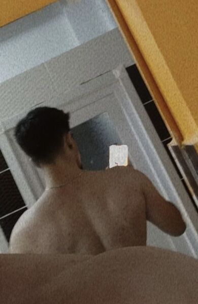  ,   Skander, 26 ,   ,   