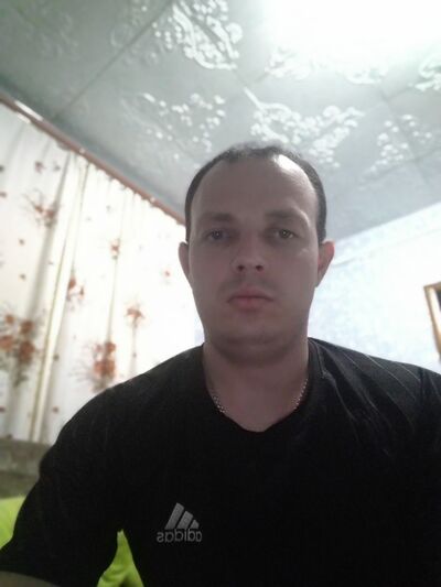  ,   Pawel, 36 ,  