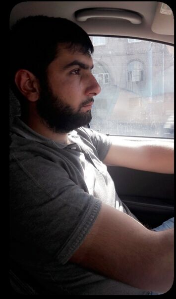  ,   Arman, 32 ,   ,   , c 