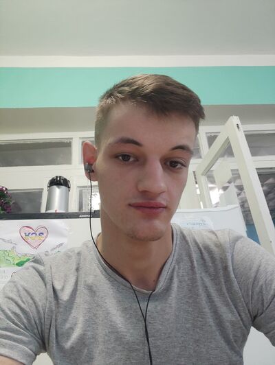  ,   Slavik, 25 ,   ,   