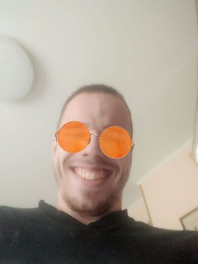  ,   Stasik, 25 ,   ,   , c , 
