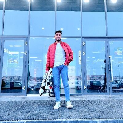  ,   Avi, 24 ,   ,   