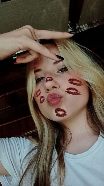  ,   Anna, 20 ,   ,   