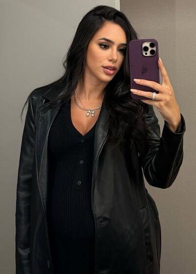  ,   Gabriela, 28 ,   ,   